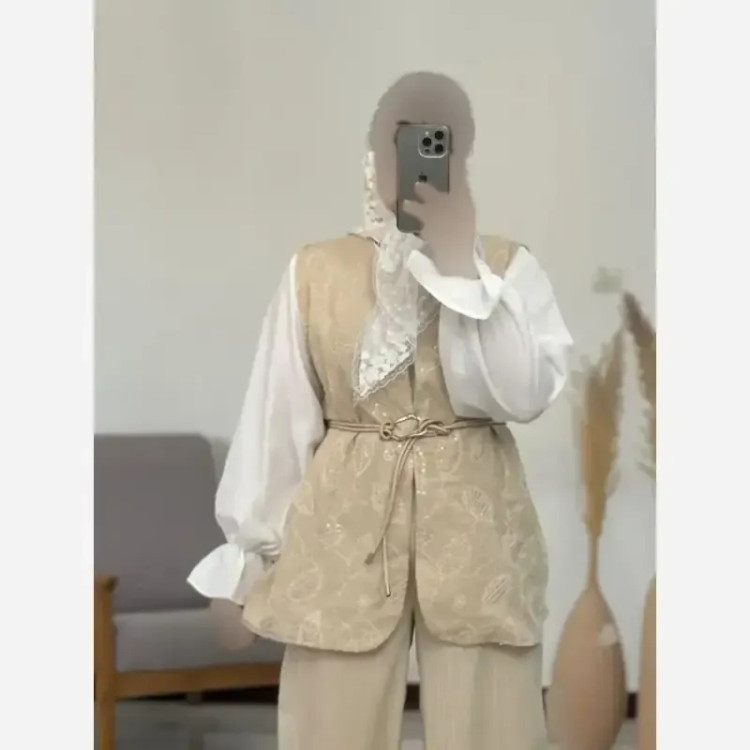 پیراهن زنانه مدل نیکا جنس کرپ فلور درجه یک رنگ شکلاتی سایز 5