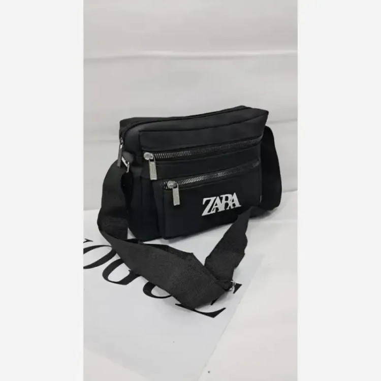 کیف اسپورت زنانه مدل زارا جنس نانسی رنگ مشکی سایز 20 در 15 سانتیمتر
