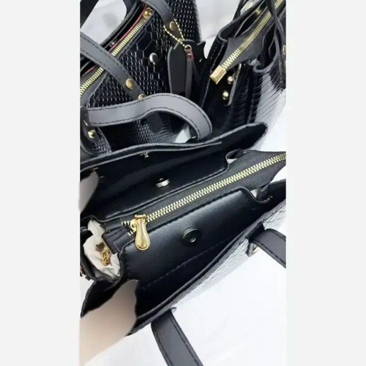 کیف آویز دار کتایون چرم ورنی خارجی سایز 20 در 20 سانتیمتر