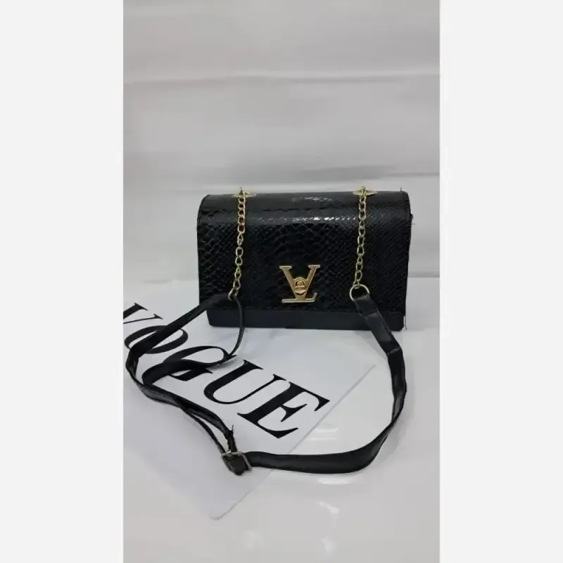 کیف گلسا چرم ورنی بند دوشی سایز 15 در 20