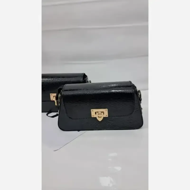 کیف دوشی چرم ورنی مدل آنیا