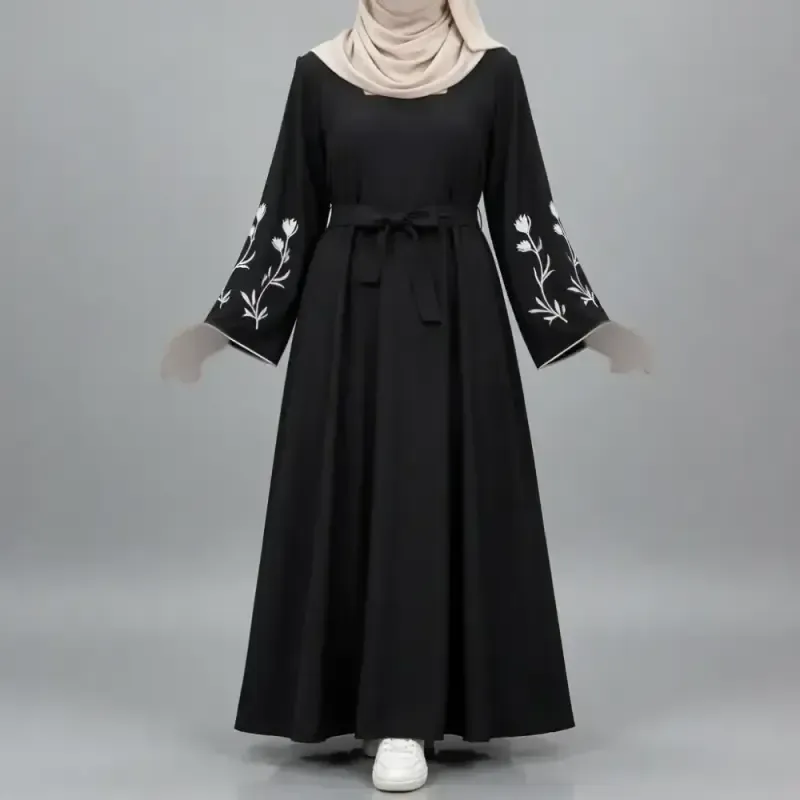 پیراهن عبایی گلدوزی شده طرح گل لاله جنس الیزه مشکی فری سایز