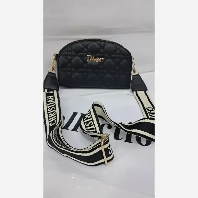 کیف اسپورت مشکی چرم سایز 18 در 12 با بند دوشی بلند