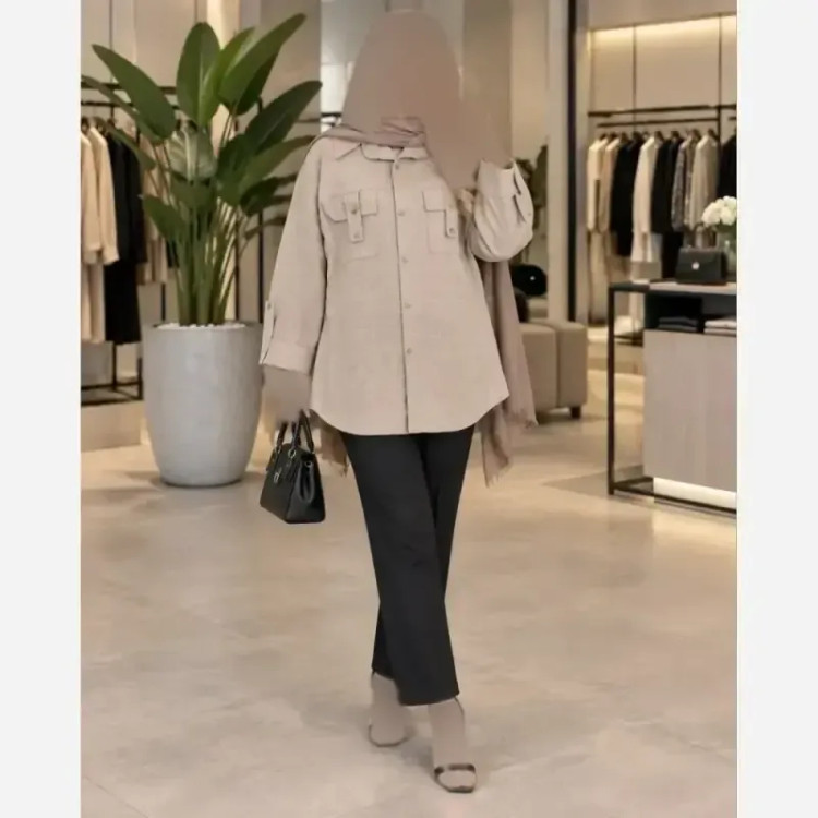 شومیز مانتویی هلیا شانتون قد 82 سایز 1 (38-44) سایز 2 (46-50) رنگبندی مشکی کرم سرمه ای نسکافه ای سبزیشمی روشن