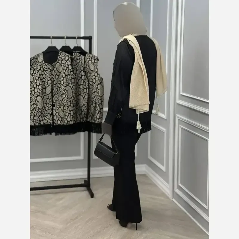 وست ریش دار شانا جنس پارچه تافته درجه یک فری سایز 36 تا 46 قد 70 سانتی متر