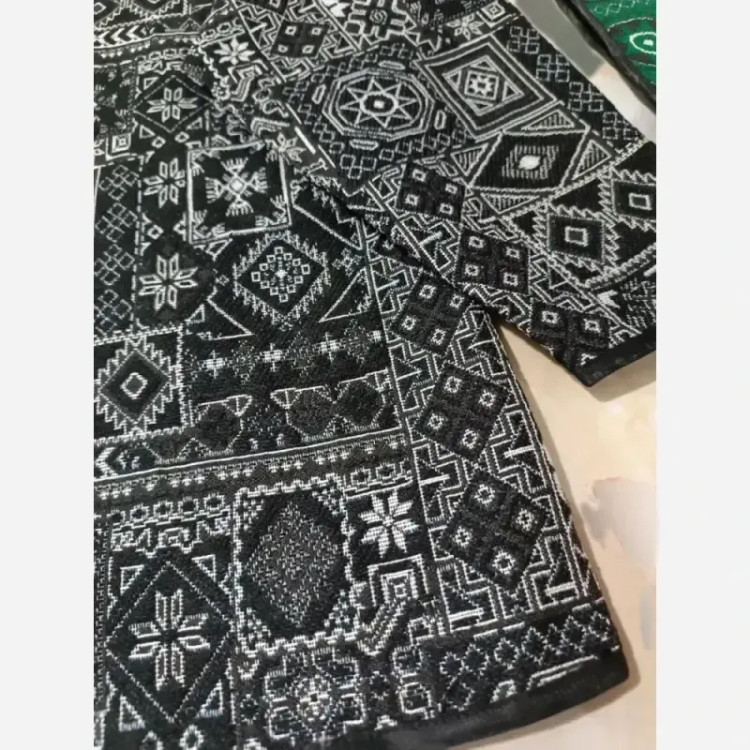 کت گلیمی زنانه جنس تافته رنگ مشکی فری سایز