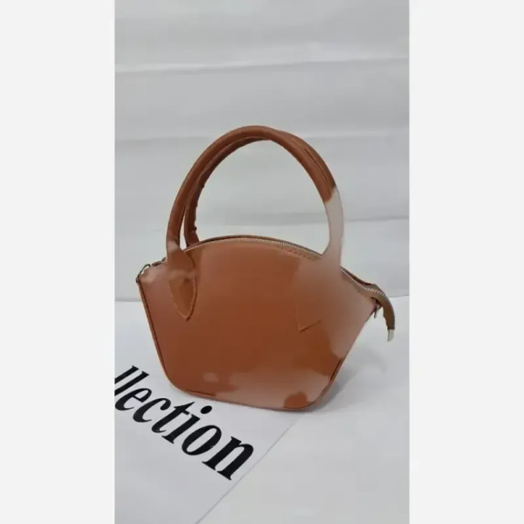 کیف دستی دوشی چرم سایز 15 در 20 رنگ خردلی و زرشکی