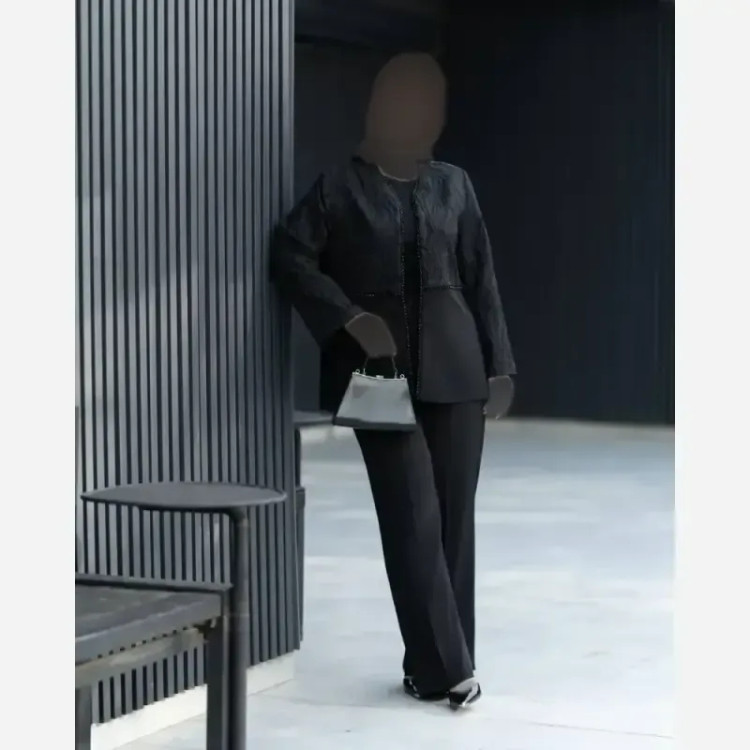 کت و شلوار زنانه مجلسی کرپ کنزو و ژاکارد سنگدوزی شده مدل افسون سایز 40 تا 50 رنگ مشکی موکا سورمه ای