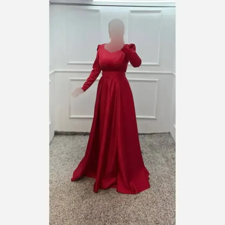 پیراهن مجلسی زنانه مدل دلینا جنس لمه قد 120 رنگ مشکی سایز 38 تا 40