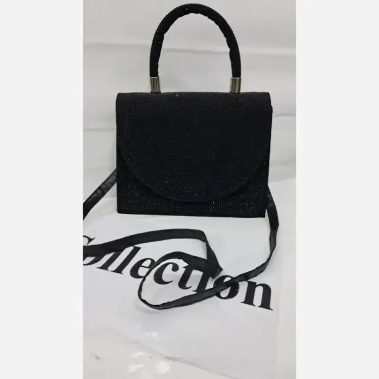 کیف مجلسی زنانه مخمل نگین کاری شده و چرم با بند زنجیری ابعاد 23 در 18