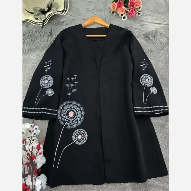 مانتو کتی گلدوزی شده مجلسی رنگ مشکی جنس مازراتی