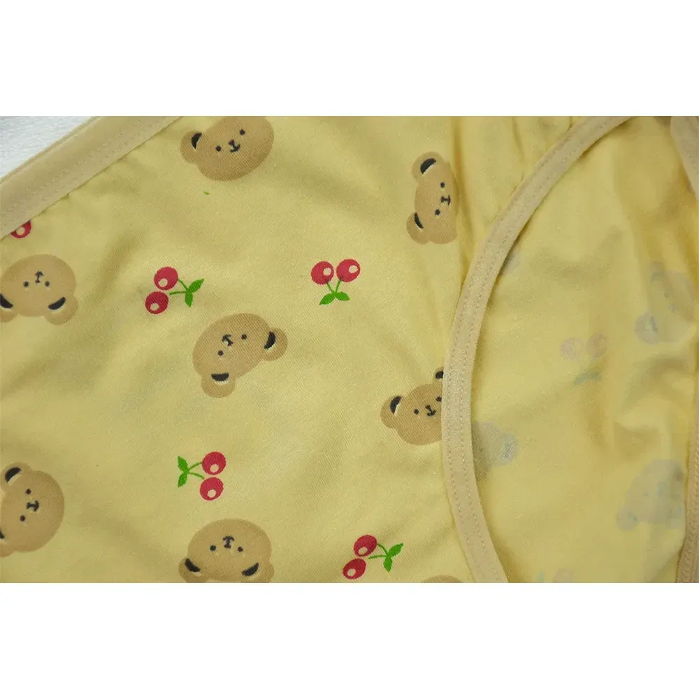 شورت زنانه پنبه ای طرح تدی گیلاس رنگ کرم