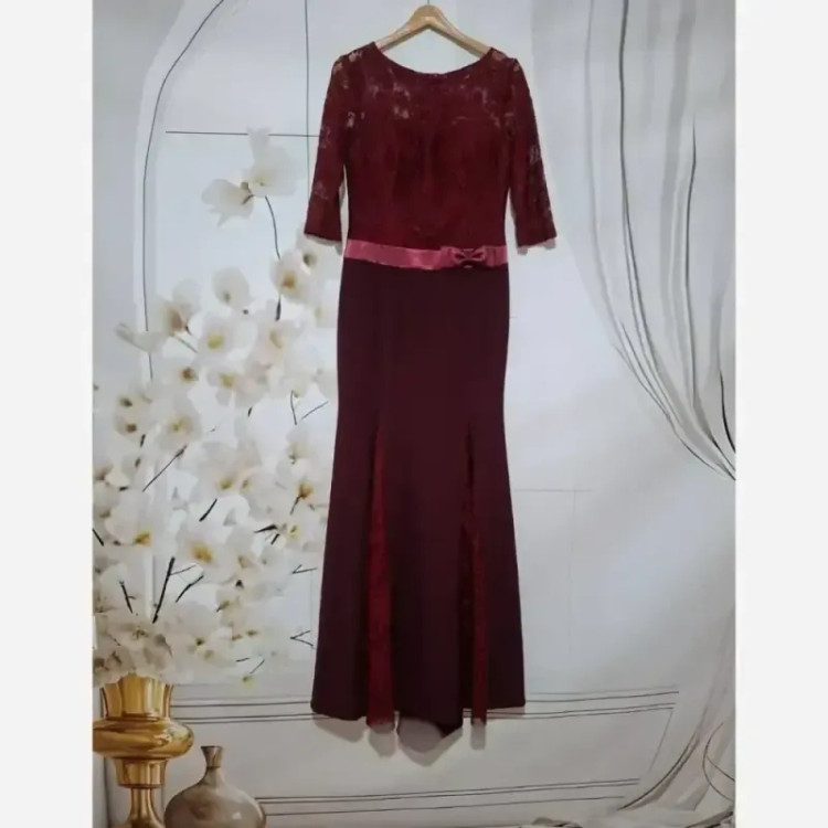 ماکسی مجلسی زنانه کرپ کش و دانتل آستین سه ربع رنگ سرمه ای و زرشکی