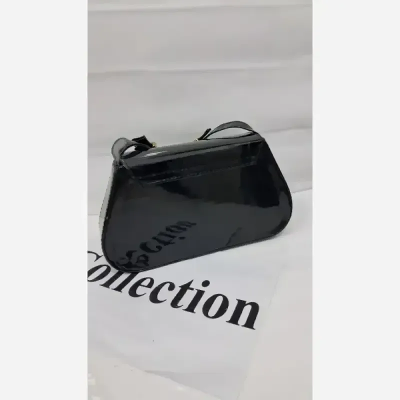 کیف مدل تیلا چرم ورنی مشکی سایز 15 در 22
