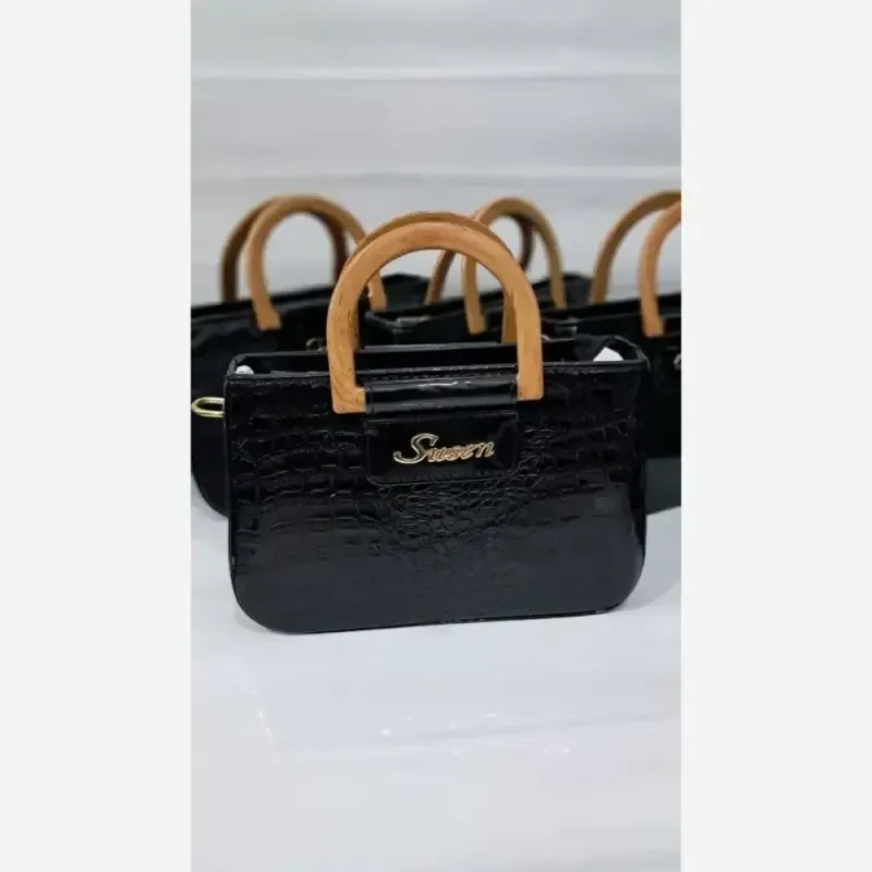 کیف دستی و دوشی زنانه دسته چوبی مدل گیشا چرم ورنی
