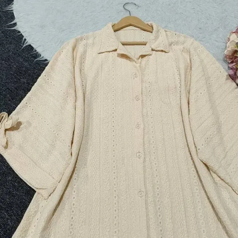 شومیز مانتویی عروسکی 326 با جنس مراکشی درجه یک و سایز فری (38-50) در رنگهای مشکی، نسکافهای، یشمی و استخونی