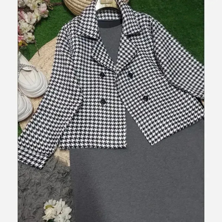 ست تیکه سیما پاییزه جنس پیردوبل و زیره گلکسی فری سایز 38 تا 46