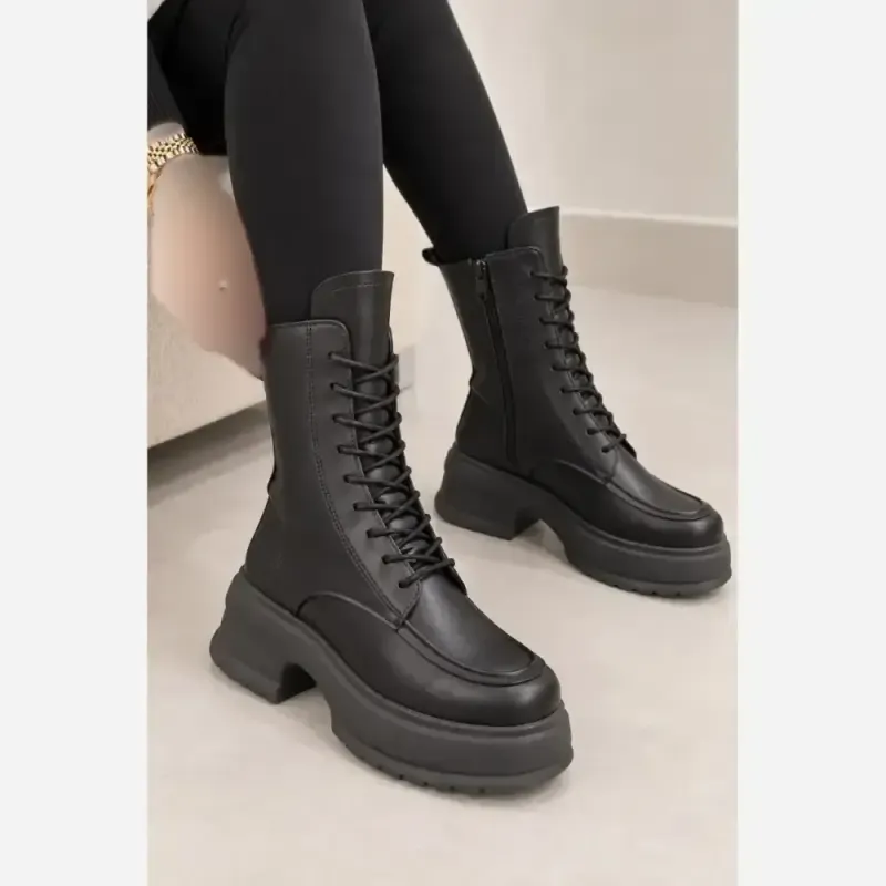 بوت لژ دار زنانه در دو رنگ مشکی و قهوه ای سایز 37 تا 40